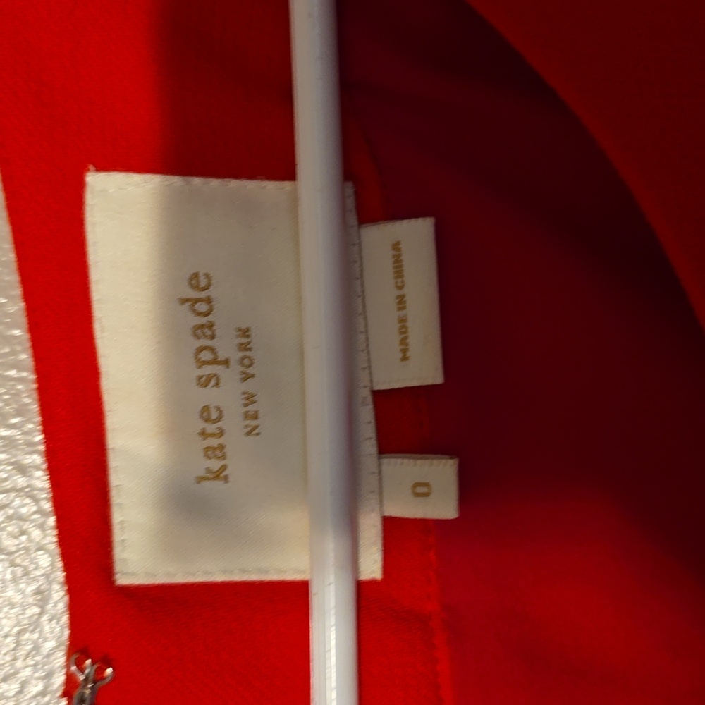 Kate Spade Red Short Sleeve Pleated Neckline Sheath Lined Dress Size 0 - Picture 4 of 5